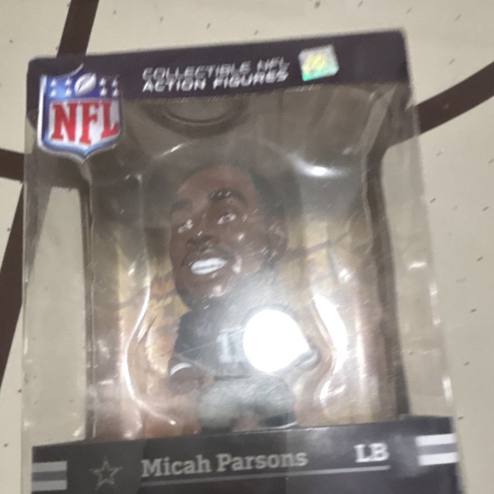 Micah Parsons NFL Big Shot Ballers Series 5 Collectible Mini Action Figure